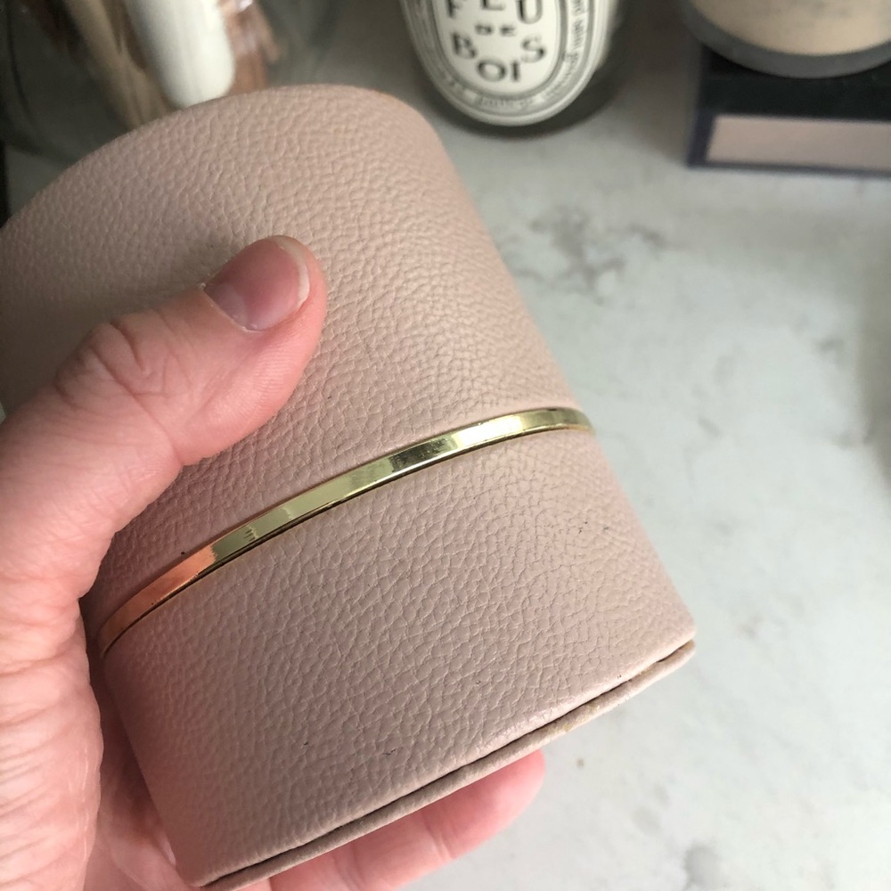 Sonia kashuk Brush holder 🤍 - Picture 4 of 5